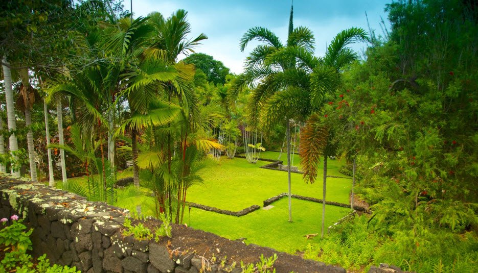 Sadie Seymour Botanical Gardens and the Kona Educational Center, United States